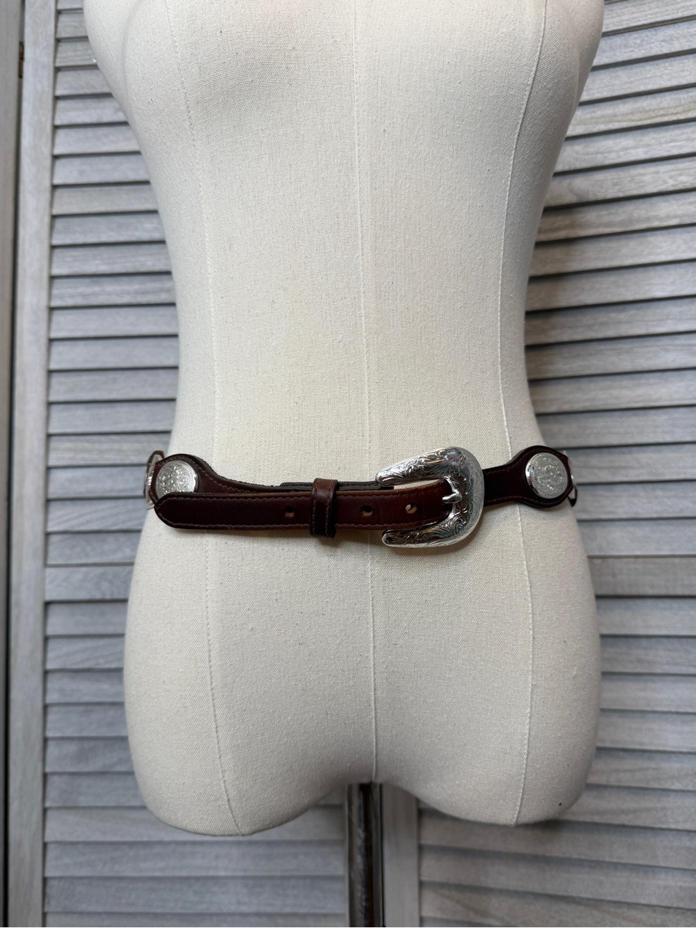 Vintage 1996 Tony Lama Genuine Leather Western Concho Belt – Size 32 - Picture 3 of 15
